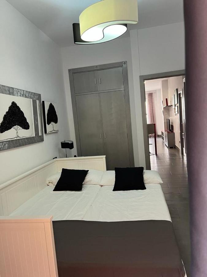 180 Home Un Sueno En El Corazon De Triana Voluntad Sevilha Exterior foto